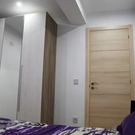 Recomendado Wifi 12 Min Ayto 4 Habs Dobles Parking *